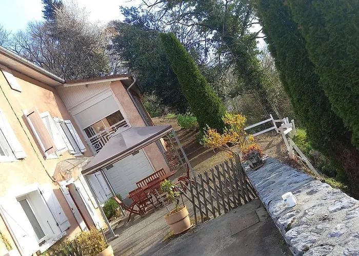 La Réclot Hébergement de vacances *